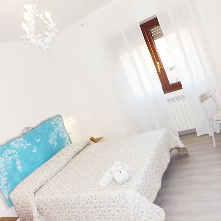 Than ベッド・アンド・ブレックファスト