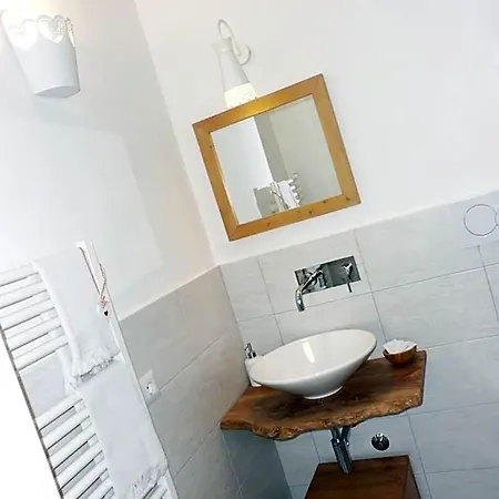 Than 4* Řím